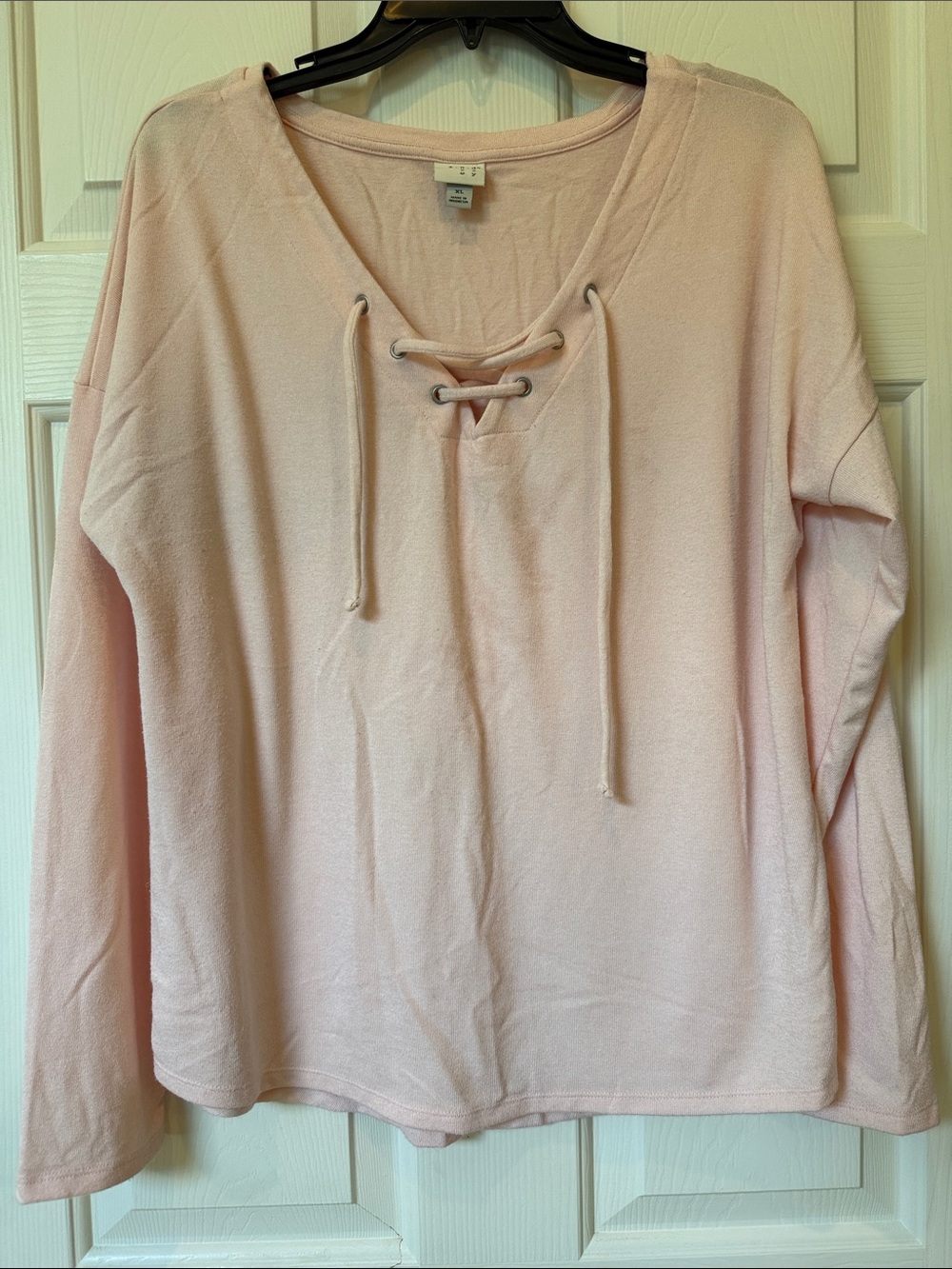 Women's Lace-Up V-Neck Long Sleeve Top - Light Pink